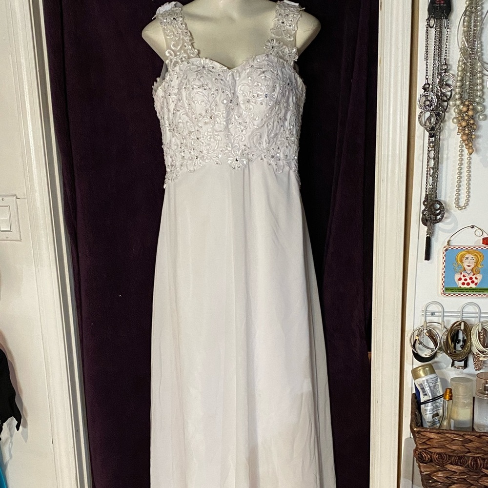 Wedding dress